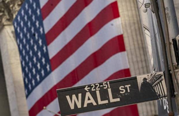 Translate to English: The global market returns to the 